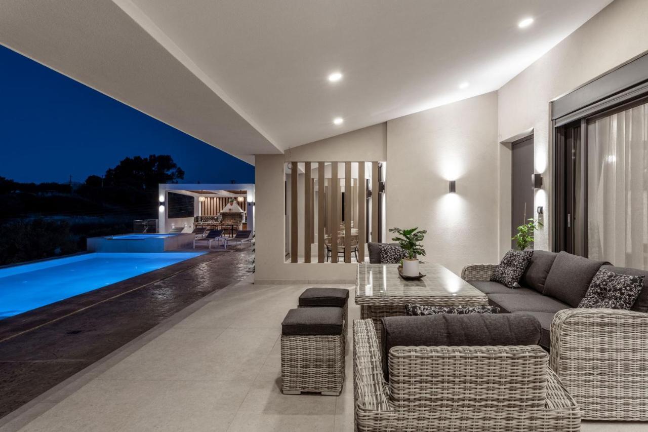 Villa Roselia - Luxury Escape With Magnificent Views, By Zantewize Laganas Exterior foto